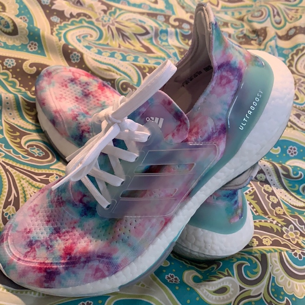 Adidas Ultraboost DNA shoes